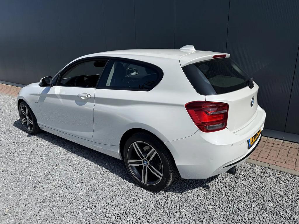 BMW 1 Serie 116i 136pk Executive Sportline 3-dr € 9.900,00, 1-Serie, 4 cilinders, Wit, 1260 kg