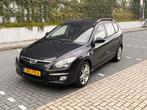 Hyundai i30 1.6 I Cvvt Crosswagon 2010 Zwart, Auto's, Voorwielaandrijving, USB, 4 cilinders, Zwart