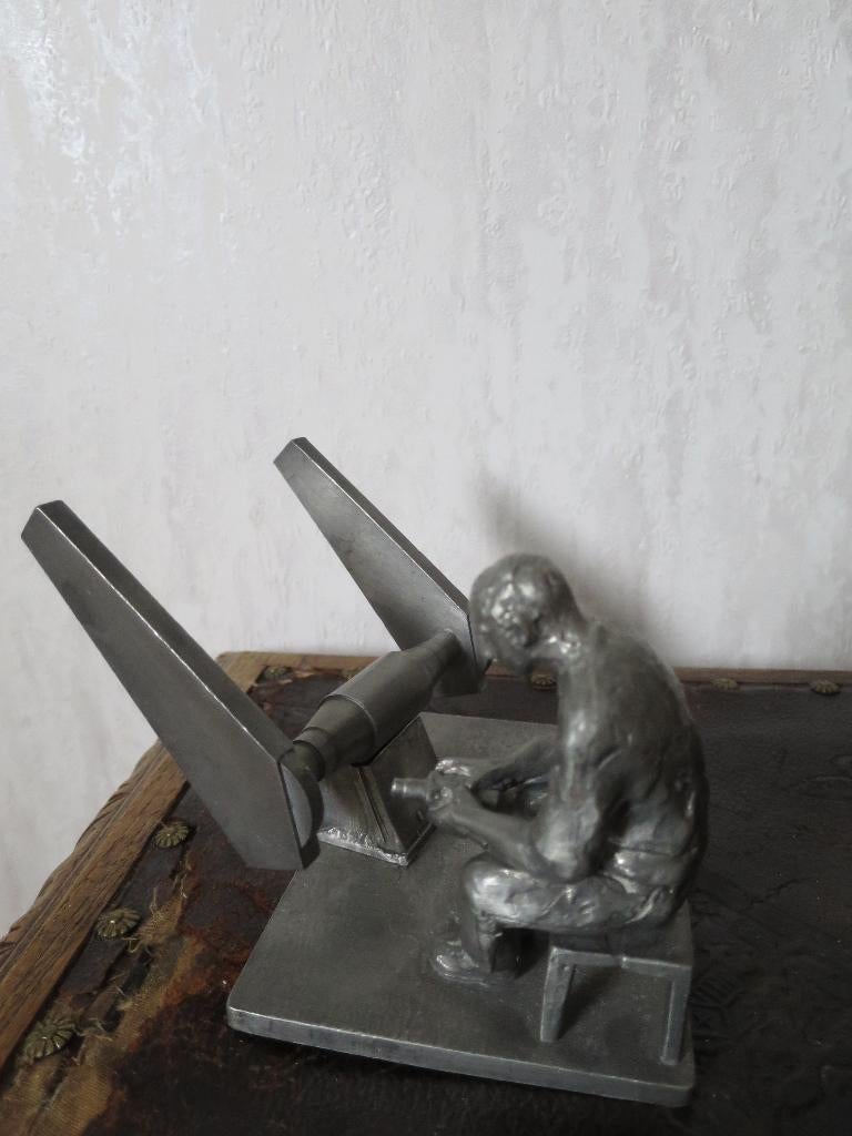 mooi zwaar tinnen beeld scheepsmaker 13/10/9,5 cm, Ophalen of Verzenden