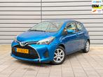 Toyota Yaris 1.5 Hybrid Aspiration | Achteruitcam | Dealeron, Auto's, Gebruikt, Euro 6, 4 cilinders, Blauw
