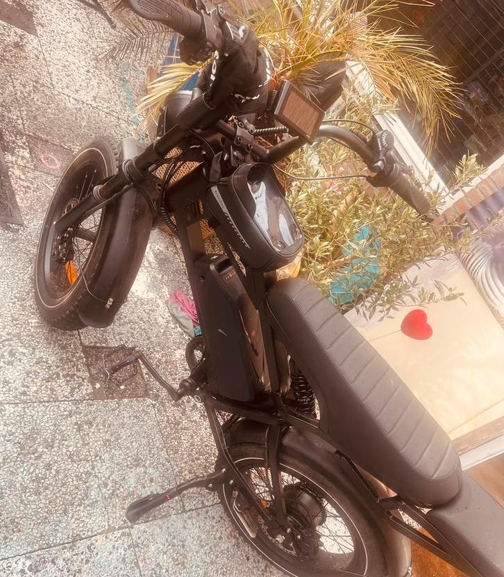 Fatbike V20 - met lader, Fietsen en Brommers, Elektrische fietsen, Zo goed als nieuw, Overige merken, Minder dan 47 cm, 30 tot 50 km per accu