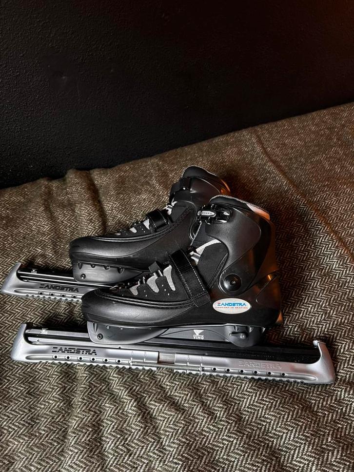 Zandstra combi noren / klapschaatsen maat 43 ZGAN, Sport en Fitness, Schaatsen, Zo goed als nieuw, Combinoren, Zandstra, Klapschaats