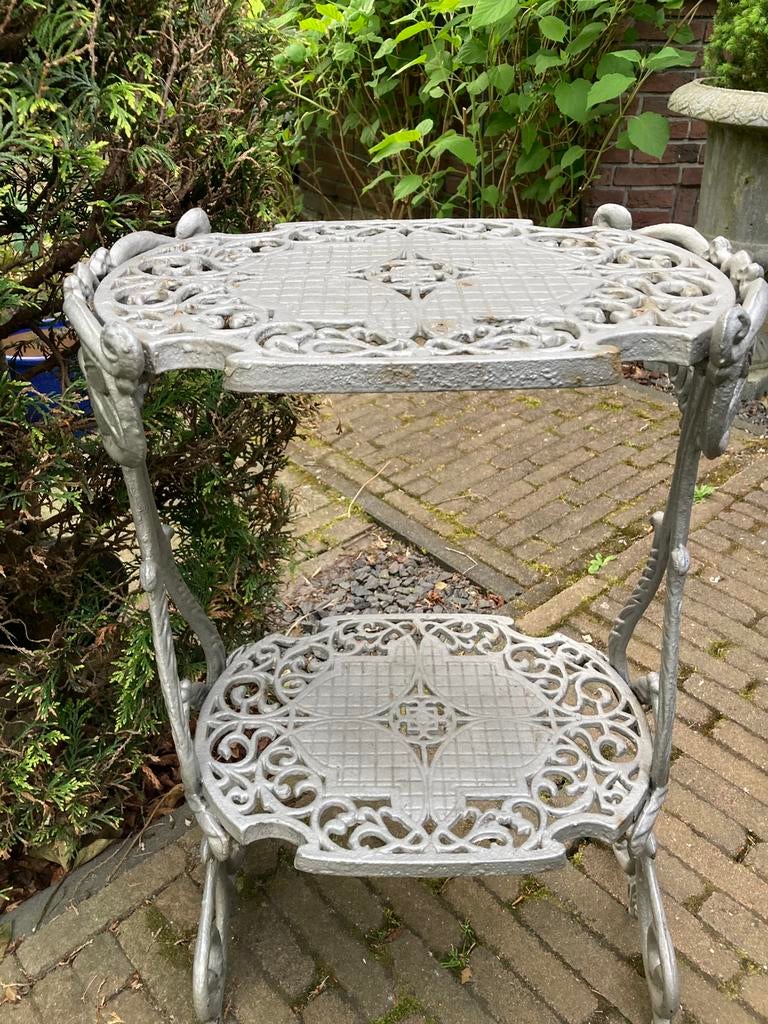 ZWARE GIETIJZEREN PLANTENTAFEL ETAGERE, Ophalen