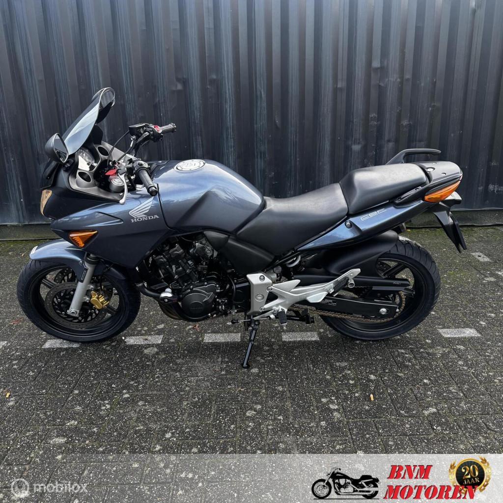 Honda CBF 600 SA, Motoren, Motoren | Honda, Bedrijf, Meer dan 35 kW, Toermotor, 599 cc
