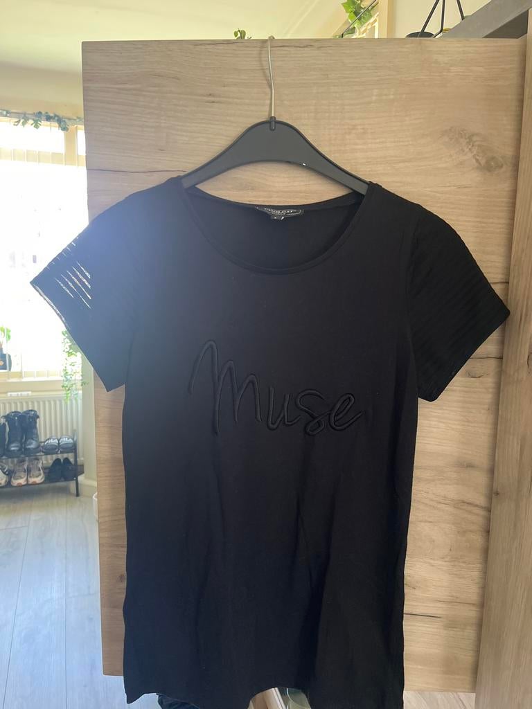 Coolcat Zwart T-shirt met 'Muse' Opdruk, Ophalen of Verzenden, Gedragen, Zwart, Korte mouw
