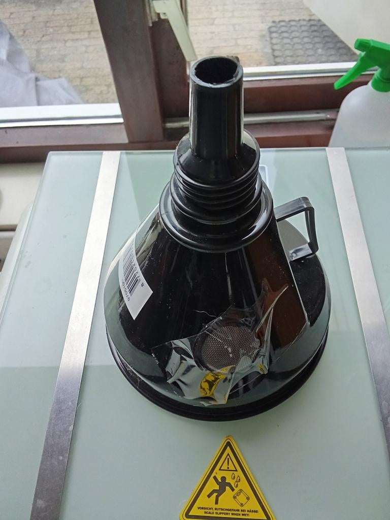 Professioneel trechter met oliefilter. NIEUW., Ophalen of Verzenden