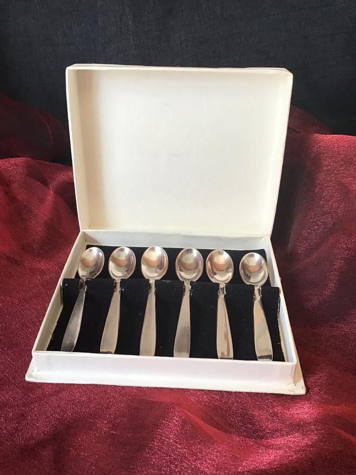 6 Verzilverde dessert of koffielepeltjes in originele doos, Antiek en Kunst, Antiek | Bestek, Ophalen of Verzenden