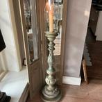 Grote houten antieke kandelaar, Ophalen