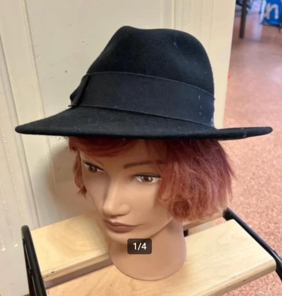 Zwart dames hoedje, Ophalen of Verzenden, Gedragen, 55 cm (S, 6⅞ inch) of minder, Hoed