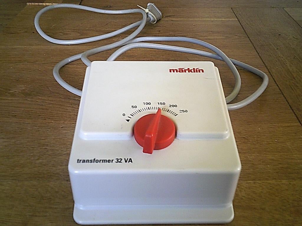 Marklin Transformator 32VA nr. 6647, Hobby en Vrije tijd, Modeltreinen | H0, Gebruikt, Ophalen of Verzenden, Märklin, Transformator of Voeding