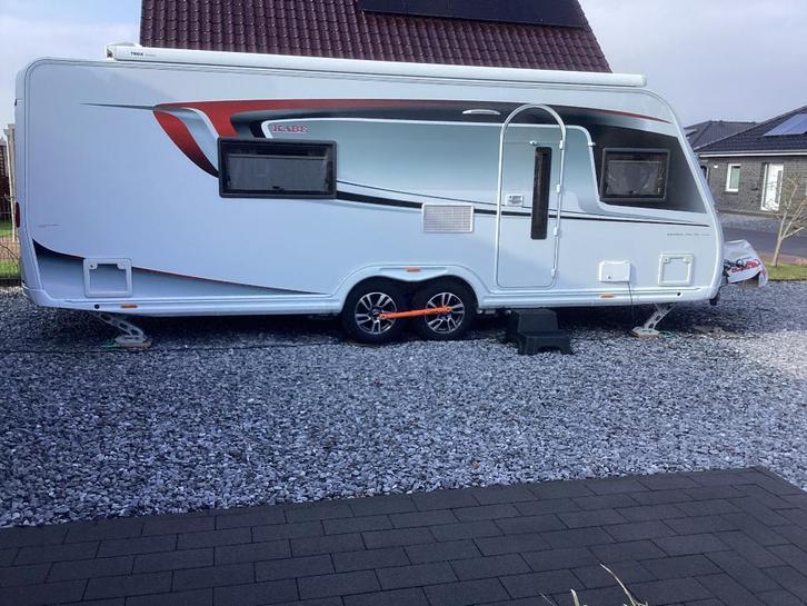 Caravan kabe Imperial 630 Tld xl, Caravans en Kamperen, Caravans, Particulier, tot en met 4, 2000 kg en meer, Rondzit, Kabe, 2 aparte bedden