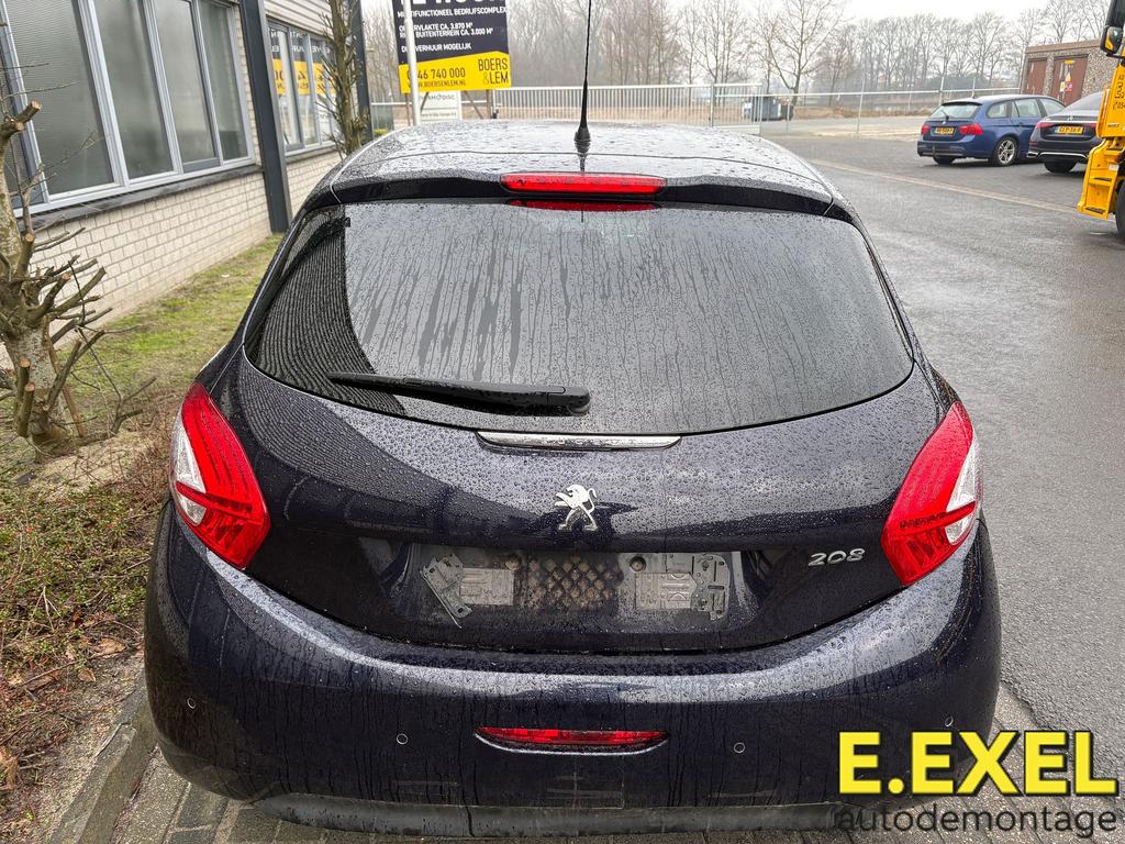 Achterklep Peugeot 208 I 2012-2019 Paars, Gebruikt, Ophalen of Verzenden, Achter, -