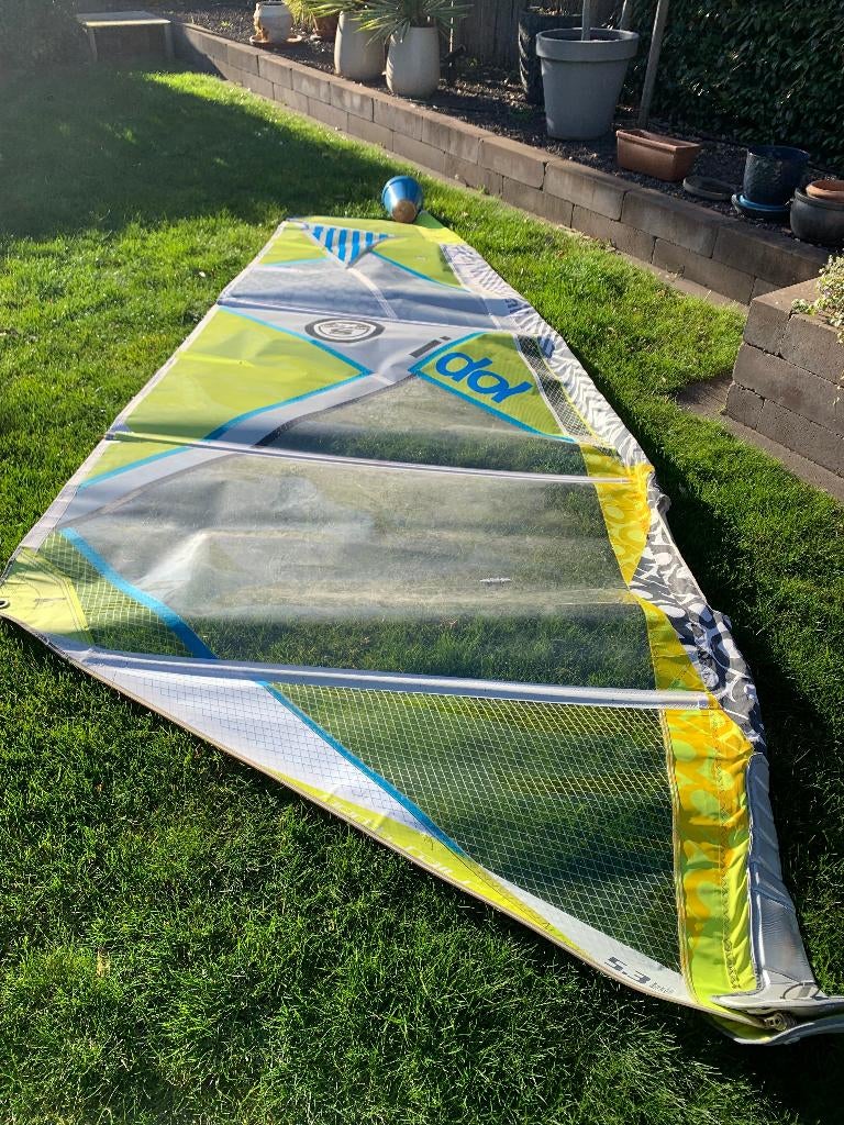 North Sails Zeil Idols 5.3m2 + RDM mastverlenger, Watersport en Boten, Windsurfen, Ophalen, 7 m² of meer, Zeil, Gebruikt