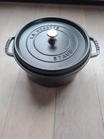 Staub Gietijzeren Braadpan - Zwart - 28 cm, Huis en Inrichting, Keuken | Potten en Pannen, Gietijzer, Ophalen of Verzenden, Zo goed als nieuw