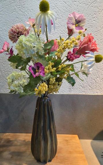 Veldboeket plukboeket bloemstuk met zgn zijden kunstbloemen  beschikbaar voor biedingen