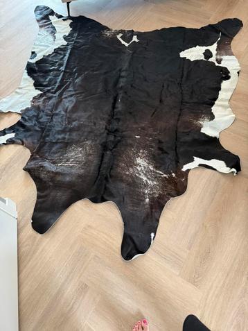 Koeienkleed koeienhuid groot beschikbaar voor biedingen