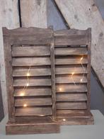 Twee luikjes raamluikjes louvreluikjes oud hout stoer, Ophalen, Gebruikt