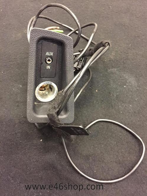 Aux aansluitting met kabel BMW 1 serie E87, Auto diversen, Autoradio's, Ophalen of Verzenden