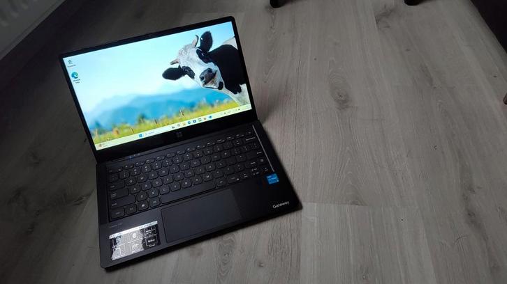 14" Touchscreen Laptop - i5 1235U, 8GB, 512GB SSD, Computers en Software, Windows Laptops, Zo goed als nieuw, 14 inch, SSD, 2 tot 3 Ghz