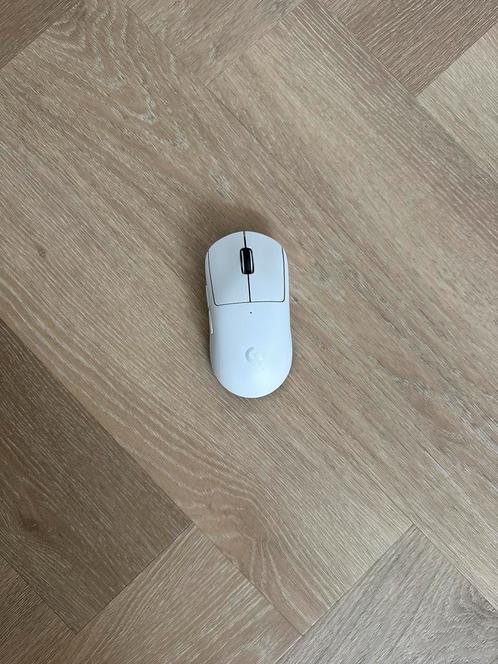 Logitech G pro x superlight en G402 en camera, Computers en Software, Muizen, Zo goed als nieuw, Ophalen of Verzenden