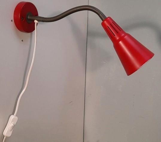 Vintage wandlamp Ikea Kvart typ V0401 - rood - rode, Huis en Inrichting, Lampen | Wandlampen, Gebruikt, Metaal, Overige materialen