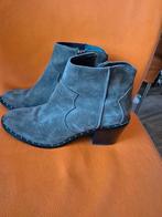 Bibi Lou enkellaarsjes met hak, grijs-groen, maat 39, Kleding | Dames, Schoenen, Ophalen of Verzenden, Zo goed als nieuw, Grijs