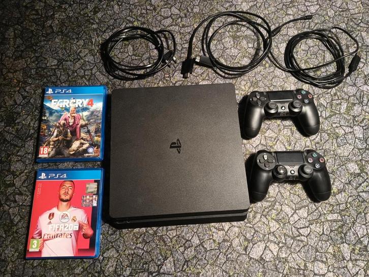 Playstation 4 slim 1TB schoongemaakt, Spelcomputers en Games, Spelcomputers | Sony PlayStation 4, Refurbished, Slim, 1 TB, Met 2 controllers