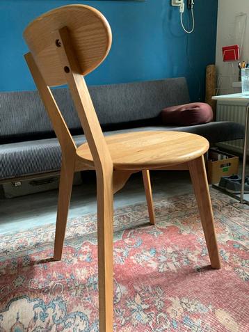 2 MADE Eetkamerstoelen - Scandinavisch Design beschikbaar voor biedingen