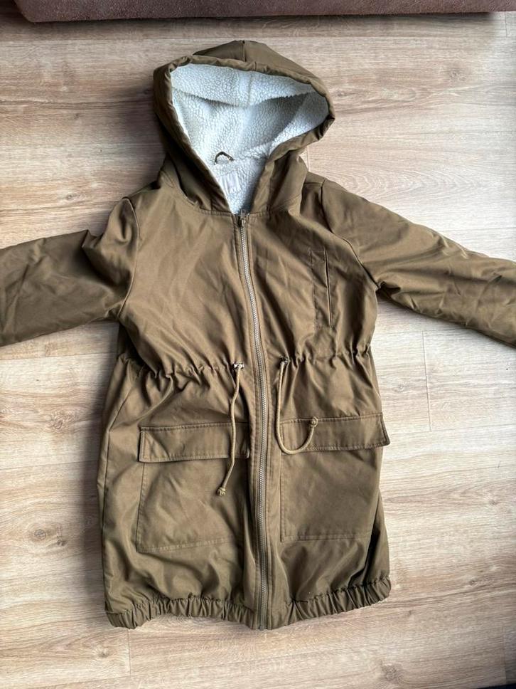 Mamalicious draagjas Maat M, Kleding | Dames, Positiekleding, Zo goed als nieuw, Jasje of Colbert, Maat 38/40 (M), Groen, Ophalen of Verzenden