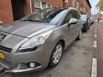 Peugeot 5008 1.6 THP 7PL 2011 Grijs, Auto's, Voorwielaandrijving, Handgeschakeld, Particulier, 83 €/maand
