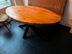 Ovale mango houten tafel met stalen onderstel, Ophalen, 100 tot 150 cm, Zo goed als nieuw, Vijf personen of meer
