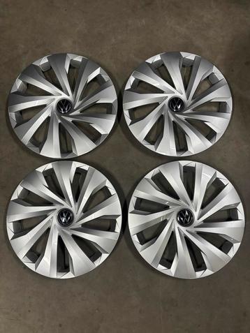 Originele 15 inch Volkswagen Wieldoppen set VW Polo Golf beschikbaar voor biedingen