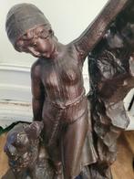 Antiek Art Nouveau beeld vrouw met hond gips, Antiek en Kunst, Curiosa en Brocante, Ophalen of Verzenden