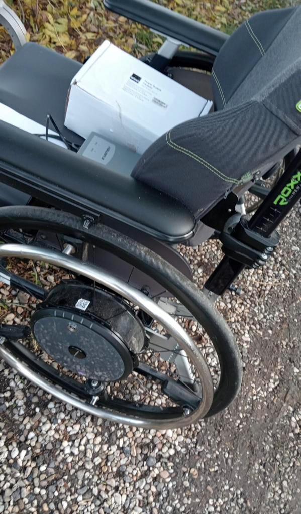 E-motion M25 Alber set compleet met afstandsbediening, Diversen, Rolstoelen, Zo goed als nieuw, Elektrische rolstoel, Ophalen