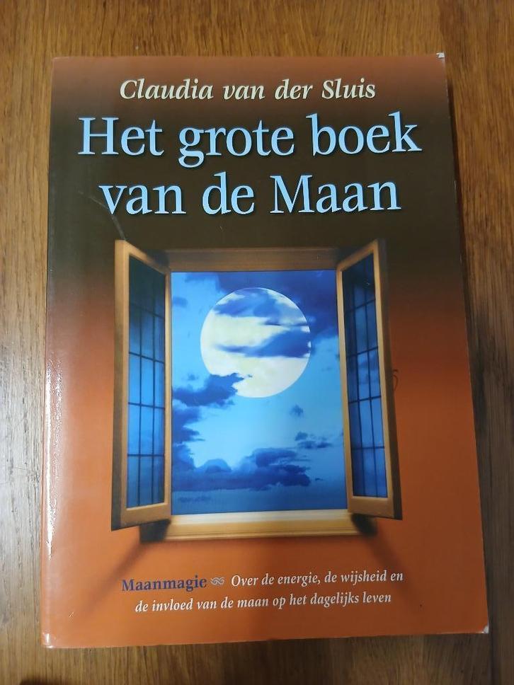 Het grote boek van de maan - Claudia van der Sluis, Boeken, Esoterie en Spiritualiteit, Gelezen, Overige typen, Astrologie, Ophalen of Verzenden