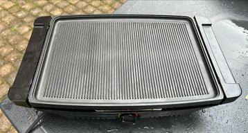 Elektrische Tafelgrill met Windkap - Zo Goed Als Nieuw! beschikbaar voor biedingen