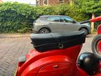 Vespa v50 zadel, Fietsen en Brommers, Brommeronderdelen | Oldtimers, Ophalen, Gebruikt, Zadel, Overige merken