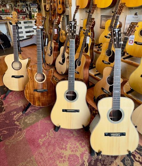 Hozen Guitars, Muziek en Instrumenten, Snaarinstrumenten | Gitaren | Akoestisch, Nieuw, Western- of Steelstringgitaar, Met koffer