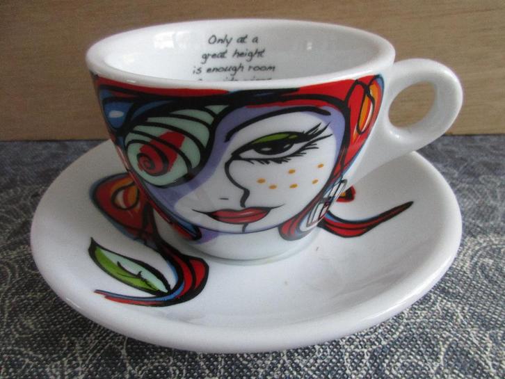 een nieuwe kop en schotel van Josien Broeren, Huis en Inrichting, Keuken | Servies, Nieuw, Kop(pen) en/of Schotel(s), Overige stijlen