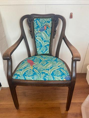 Antieke Stoel met Jungle Bekleding - Eyecatcher! beschikbaar voor biedingen