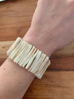 Ibiza boho armband van wit beige parelmoer Breedte 4 cm, Sieraden, Tassen en Uiterlijk, Ophalen of Verzenden, Nieuw, Beige