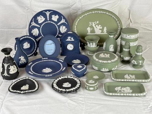 Wedgwood JASPERWARE diverse kleuren, Huis en Inrichting, Keuken | Servies, Zo goed als nieuw, Overige typen, Wedgwood, Aardewerk