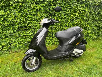 Zwarte Piaggio Zip - Betrouwbaar, Blauw Kenteken, 4t beschikbaar voor biedingen