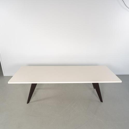 2 Vitra Prouve Em tafel 260 cm Wit, Huis en Inrichting, Tafels | Eettafels, Zo goed als nieuw, 200 cm of meer