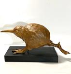 Beeld Kiwi rennend, Antiek en Kunst, Ophalen of Verzenden