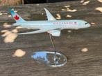 B787 Air Canada schaal 1/200 ( zonder doos), Ophalen of Verzenden, Zo goed als nieuw, Schaalmodel