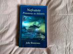 “Nefratete” Priesteres in Atlantis”, Ophalen of Verzenden, Gelezen, Natuur algemeen