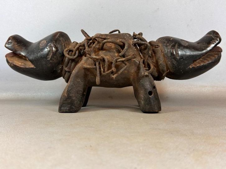 250859 Afrikaans Fetisch Bakongo Nkisi Nkondi dubbel honde, Antiek en Kunst, Kunst | Niet-Westerse kunst, Ophalen of Verzenden