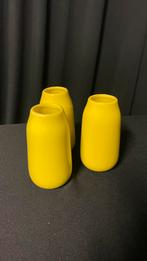 Gele vaasjes, ca 10-12cm hoog, Huis en Inrichting, Woonaccessoires | Vazen, Overige kleuren, Ophalen of Verzenden, Minder dan 50 cm