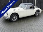 MG A MGA Roadster 1500 (bj 1957) Hardtop NL auto km 20.000 N, Auto's, Zwart, Cabriolet, Wit, Bedrijf
